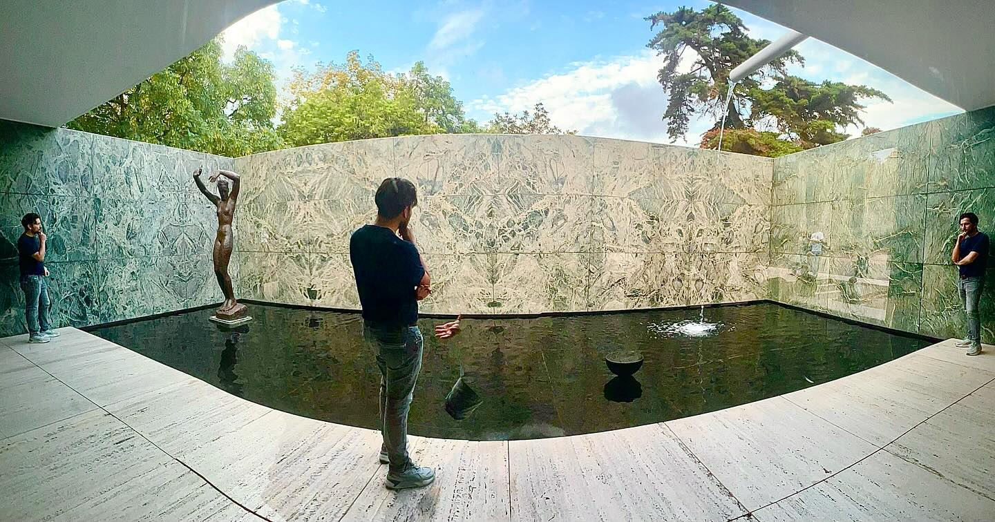 Exploring the iconic Barcelona Pavilion by Mies van der Rohe in Barcelona, where space becomes more than just architecture—it transforms with every presence. By superposing myself, I aimed to capture how our interactions alter our perception of this masterpiece. Each presence adds a new layer of discovery, reminding us that architecture is not only about structure but about the experience it invites. The playfulness of engaging with the space reveals details we often overlook, like the textures of the green marble and the reflections of the pool. In Mies’ world, simplicity holds infinite perspectives. #GermanPavilion #MiesVanDerRohe #ArchitecturePhotography #BarcelonaPavilion #SpacePerception #PlayfulArchitecture #SpatialExperience