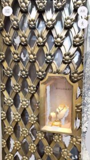 Capturing the elegance of the Bvlgari store facade in New York—a true masterpiece where craftsmanship meets contemporary design. This iconic facade draws from classical elements, reimagining them in a way that resonates with today’s urban landscape. Honoring tradition while embracing innovation, it’s a reminder that luxury is both timeless and evolving. 🌆✨
#Bvlgari #3DScan #FacadeDesign #Craftsmanship #TimelessElegance #ContemporaryArchitecture #NYCDesign #ArchitecturalDetails #DigitalCraft #VisionProArchitecture #DesignInspiration #LuxuryArchitecture